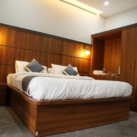 Hotel Sarvam Residency Sagar  Zewnętrze zdjęcie