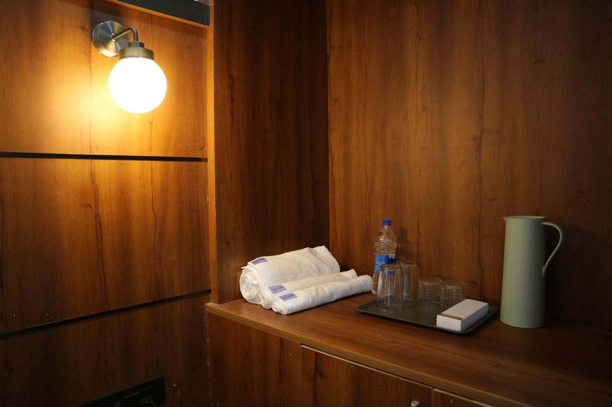 Hotel Sarvam Residency Sagar  Zewnętrze zdjęcie